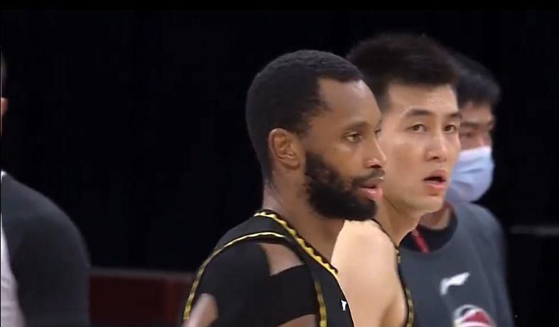 我邻居的妻子